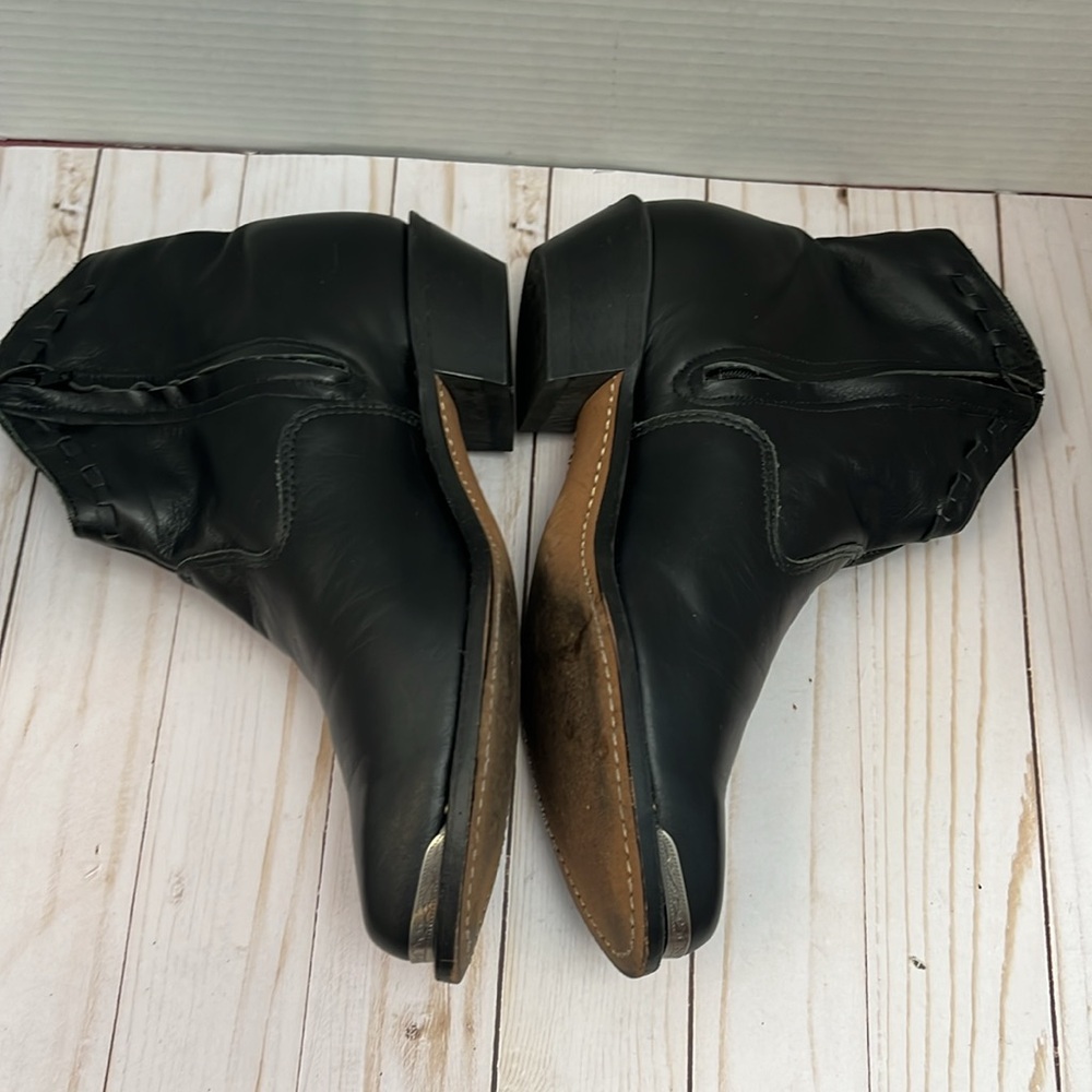 Laredo Western Boots. Black leather. Side zipper. Reinforced toe. EUC! Size 9 - Picture 4 of 9